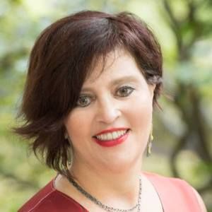 Meet your Posher, Lori